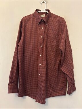 L.L. Bean Men's Burgundy Plaid Button-Down Shirt Size L EUC